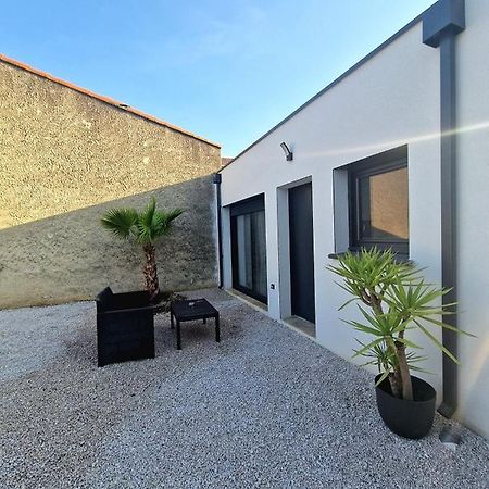 Plages Et Terres Apartment Bessan Exterior photo